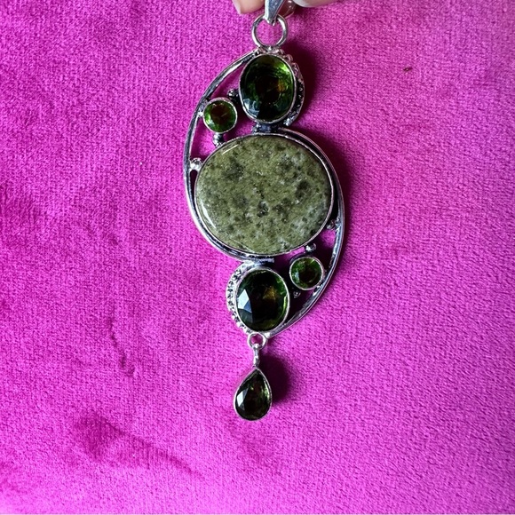Artisan Green Gemstone Pendant  “volcanic chrysotile” dangle Pendant only - Picture 11 of 11